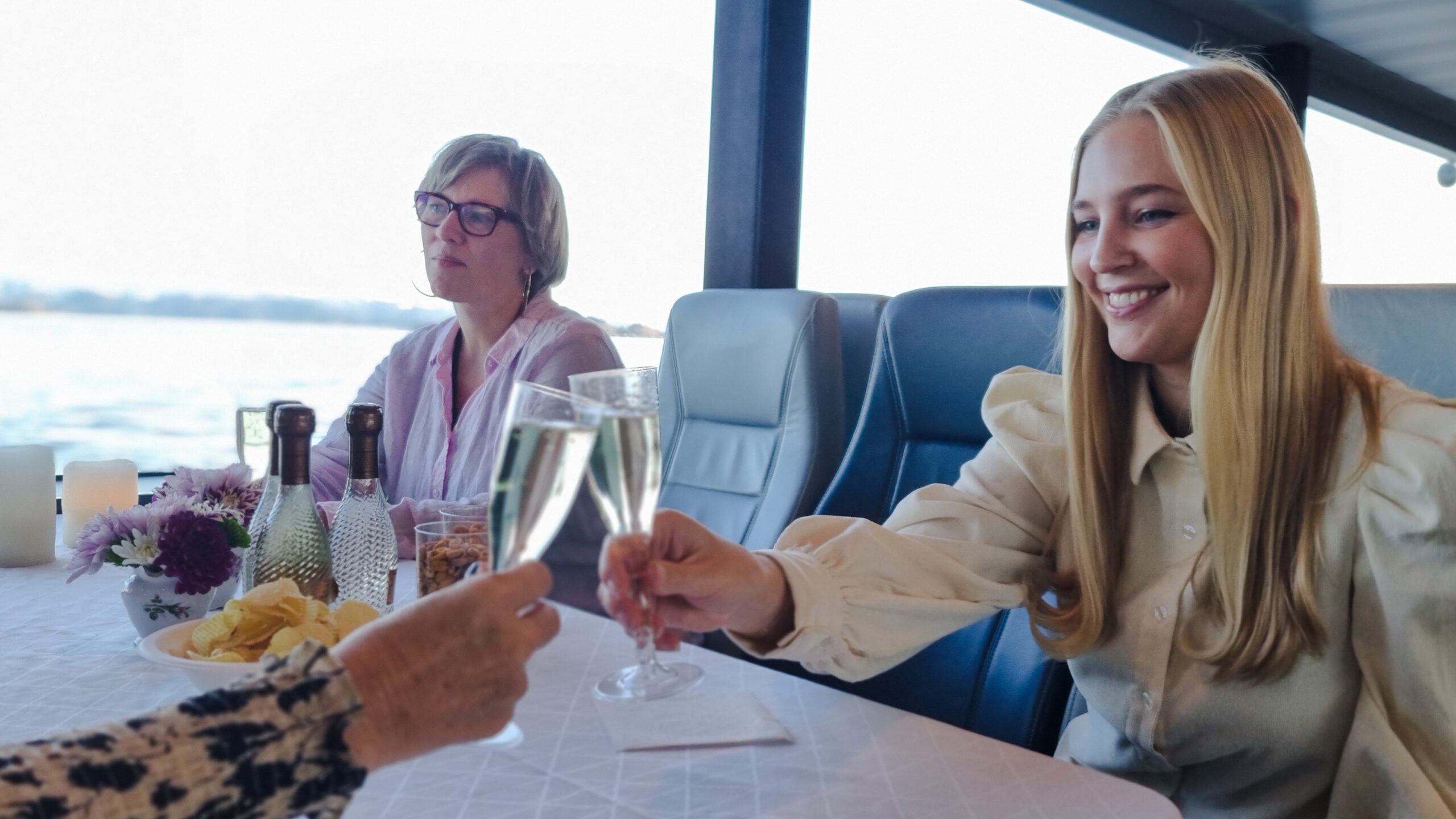 Bobler i glasset - Stavanger - Rødne Fjord Cruise