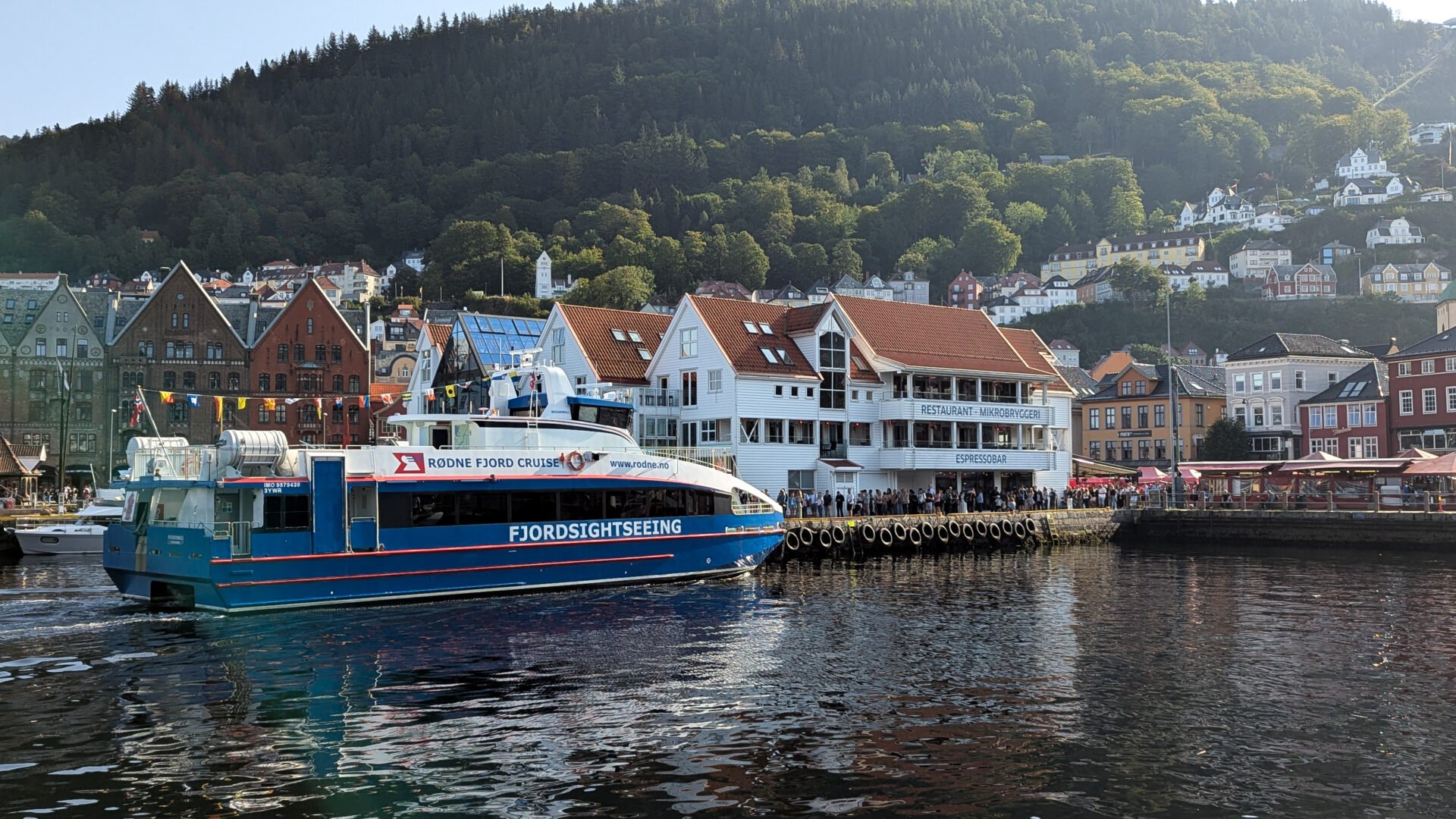 Rygertroll som festival båt i Bergen